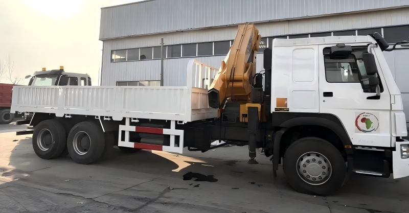 HOWO 6x4 Crane Truck: Boost Burkina Faso Projects