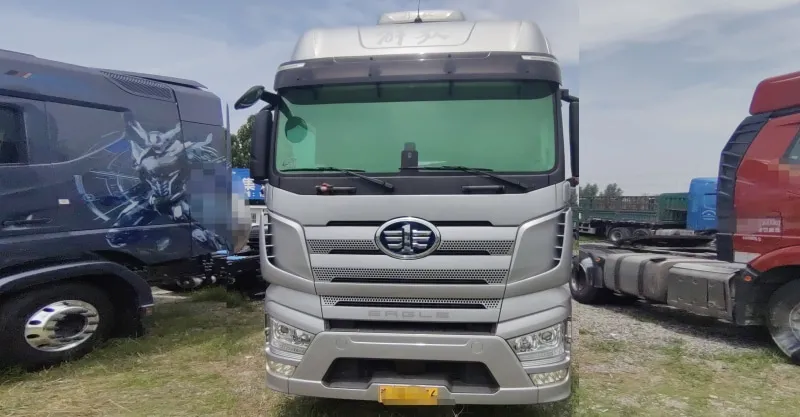 Tractor Truck FAW Jiefang J7 6x4 560HP 2023