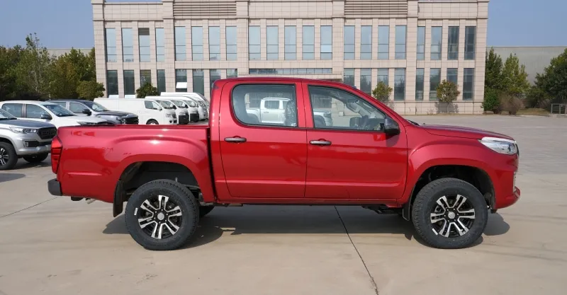 Red Tunland G7 RHD Automatic - High-Clearance Off-Road Performance Edition