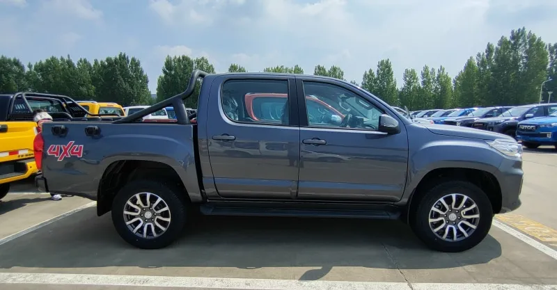 Grey Tunland G7 LHD Automatic - Luxury Utility Pickup with Side Steps