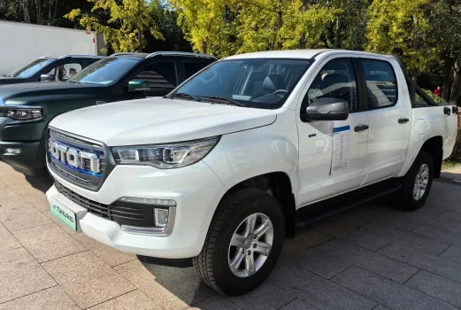 How to Choose the Right Electric Pickup for Your Commercial Fleet