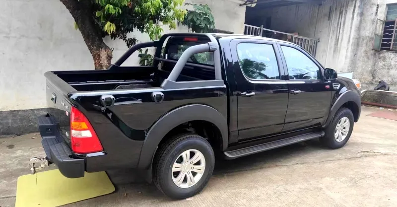 Foton Tunland S RHD Double Cab 4x4 - Obsidian Black | Heavy Duty Right-Hand Drive