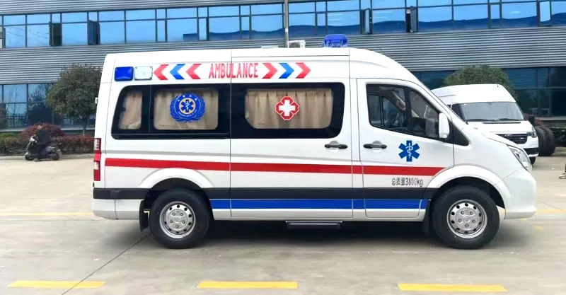 Foton Toano Ambulance for Sale: High Roof ICU Medical Vehicle with Cummins Engine