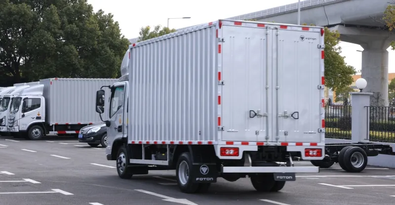 Foton Aumark S Color Steel Box Truck | Durable Light Commercial Vehicle