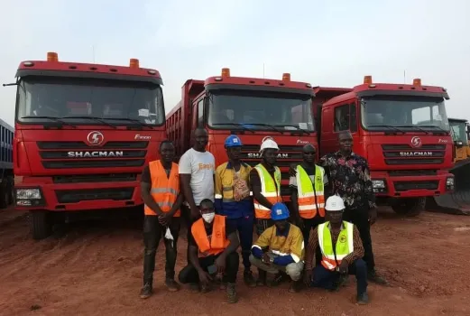 Shacman F3000 Bauxite Dump Truck for Guinea Rainy Season