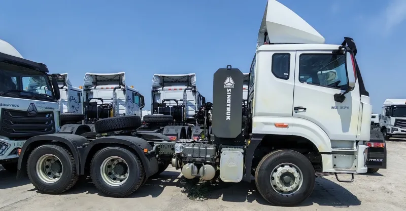 SINOTRUK HOWO NX Tractor Truck | 6x4 Long Range with 1000L Auxiliary Fuel Tank