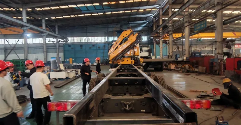 SINOTRUK HOWO NX 6x4 Knuckle Boom Crane Truck | 371HP White