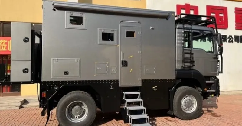 Sinotruk TX400 4x4 Off-Road RV: Premium Man Tour Camper